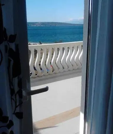 Appartamento Karin Hani Gornji Karin