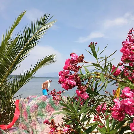 Karin Hani Апартаменты *