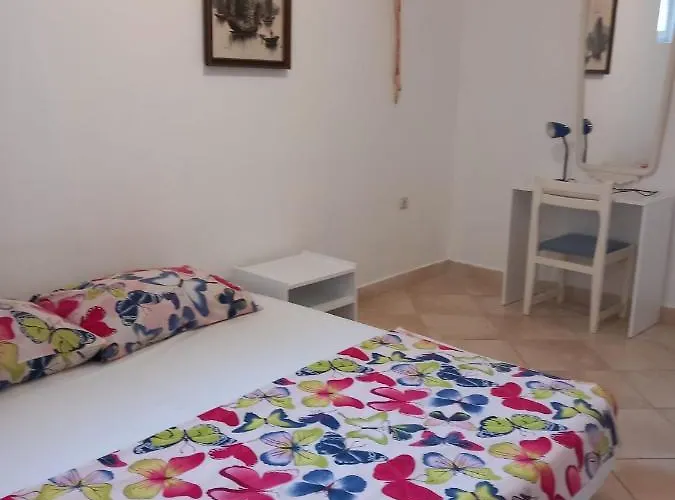 Karin Hani Апартаменты *