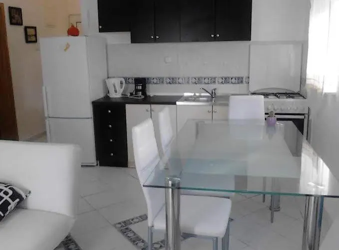 Karin Hani Горни-Карин