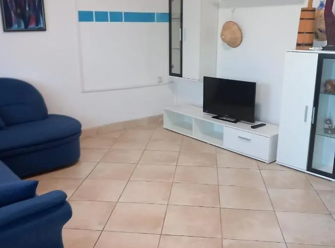 Karin Hani Апартаменты *